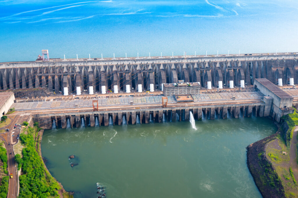 Aerial,view,of,the,itaipu,hydroelectric,dam,on,the,parana